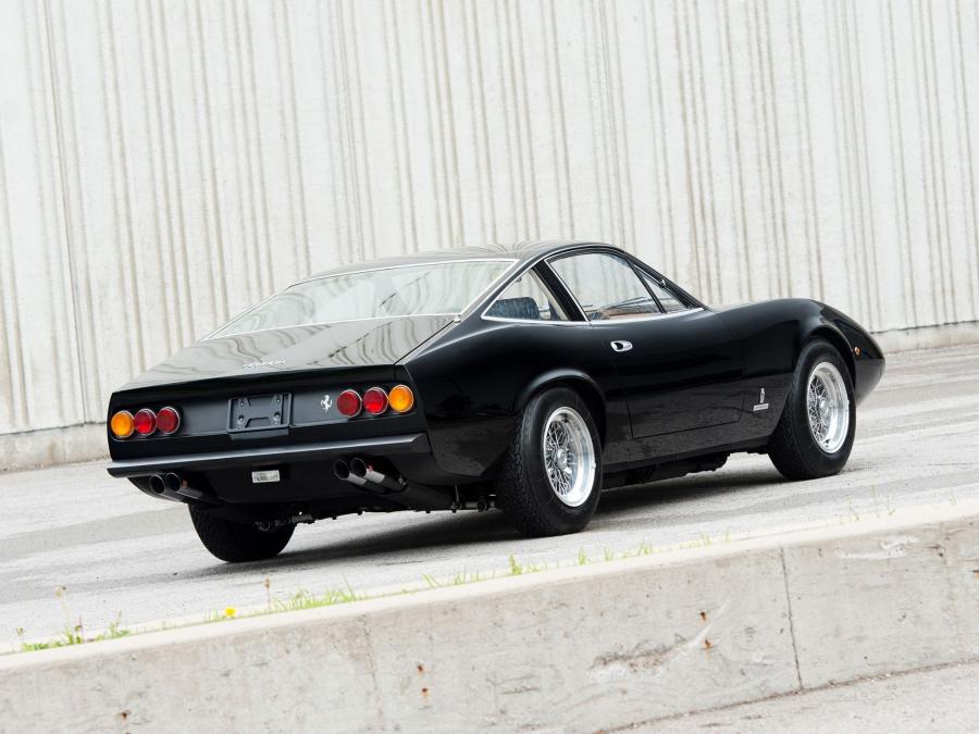  Ferrari 365 GTC/4 1971 года  (фото 19 из 32)